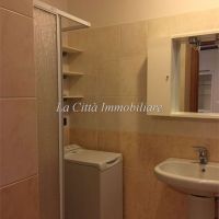 1 locale - Novara(NO)