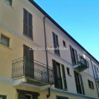 1 locale - Novara(NO)