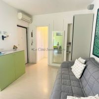 1 locale - 