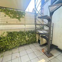 1 locale - 