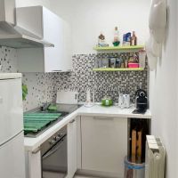 1 locale - 
