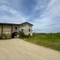 Rustico/Casale/Terreno Agricolo/Azienda Agricola - Cerano(NO)