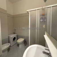 1 locale - Novara(NO)