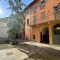 1 locale - Novara(NO)