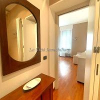 1 locale - Novara(NO)