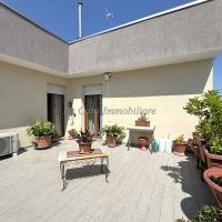 4 o più locali - Novara(NO)