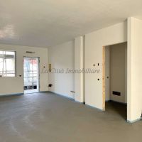 3 locali - Galliate(NO)