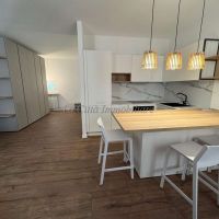 1 locale - Novara(NO)