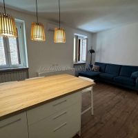 1 locale - Novara(NO)