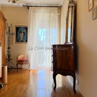4 o più locali/Appartamento - Novara(NO)
