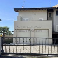 Villa - Casalbeltrame(NO)